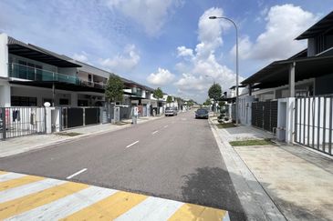 Austin Residence @Taman Mount Austin