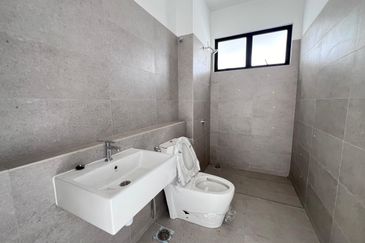 Austin Residence @Taman Mount Austin