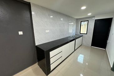 Austin Residence @Taman Mount Austin