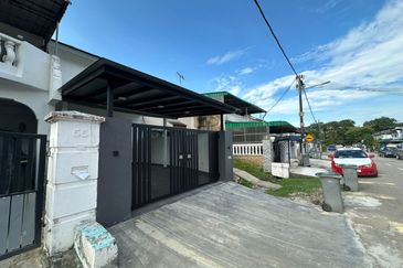 Austin Residence @Taman Mount Austin