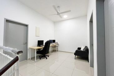 Horizon Hills Woodland House For Sale