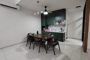 Setia Tropika House For Sale