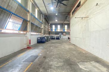 Gelang Patah Semi-D Corner Factory For Rent