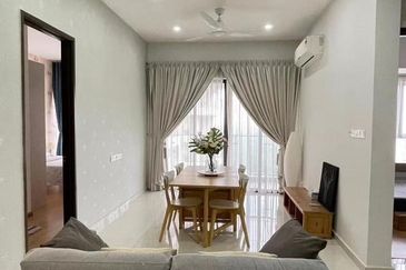 Baypoint @ Country Garden Danga Bay