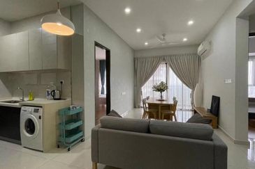 Baypoint @ Country Garden Danga Bay