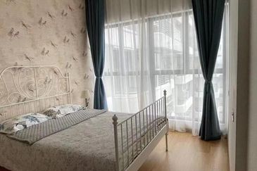 Baypoint @ Country Garden Danga Bay