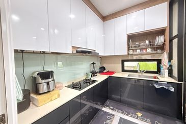 Iconia Garden Residence @ Taman Impian Emas