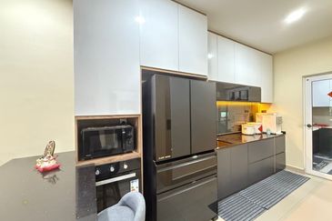 Iconia Garden Residence @ Taman Impian Emas