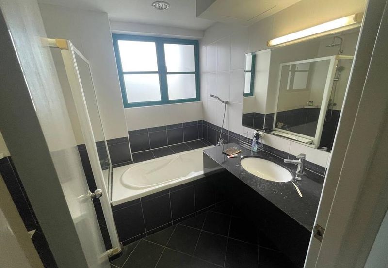 The Straits View, Bandar Baru Permas Jaya