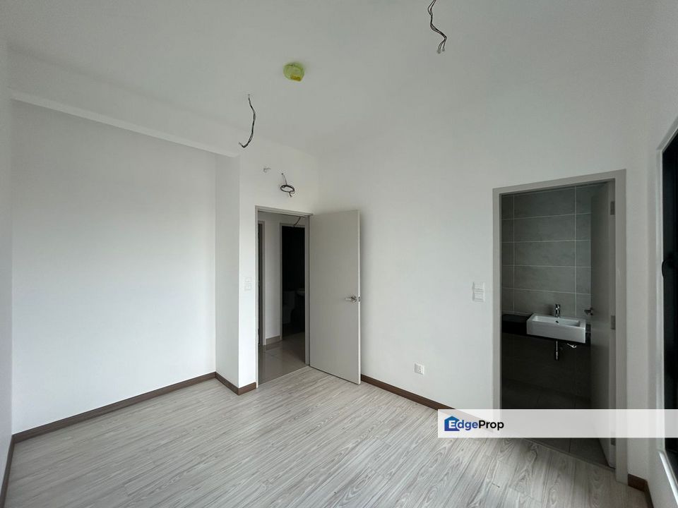 Cheap, New located in a Quiet area in Sri Petaling, Kuala Lumpur, Bandar Baru Sri Petaling