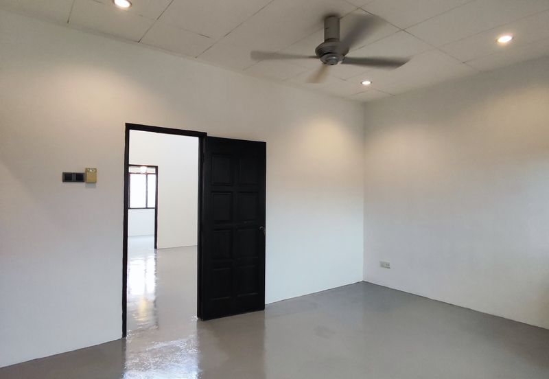 Putra Heights nice 2 storey house for Rent: