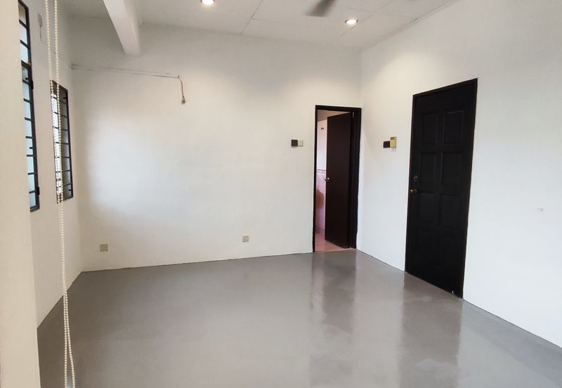 Putra Heights nice 2 storey house for Rent: