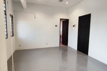 Putra Heights nice 2 storey house for Rent: