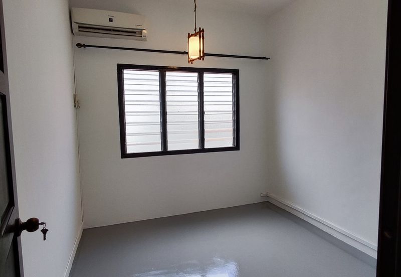 Putra Heights nice 2 storey house for Rent: