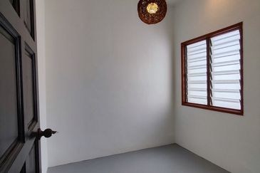 Putra Heights nice 2 storey house for Rent: