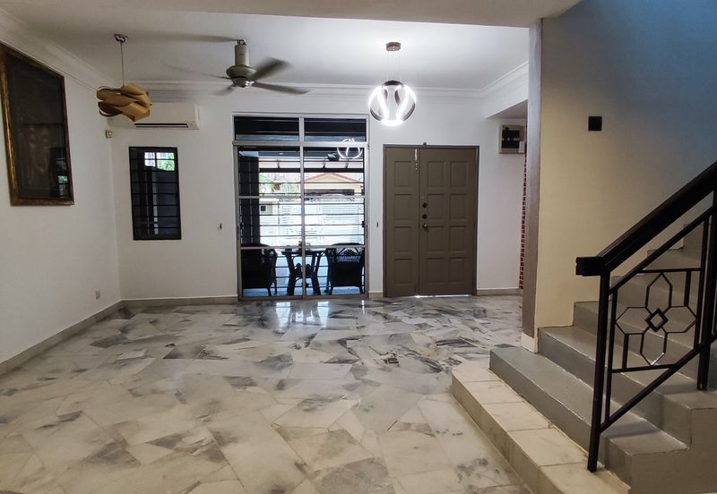 Putra Heights nice 2 storey house for Rent: