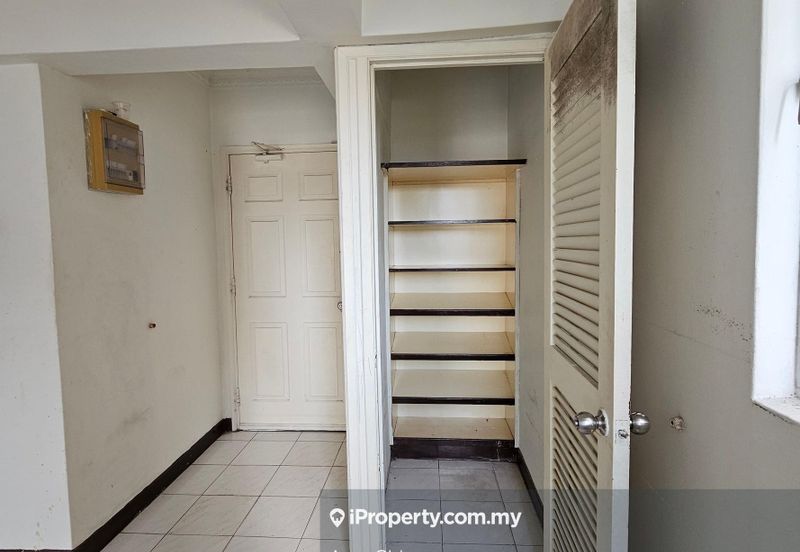 Sri Lata (Waterfall Tarrace)