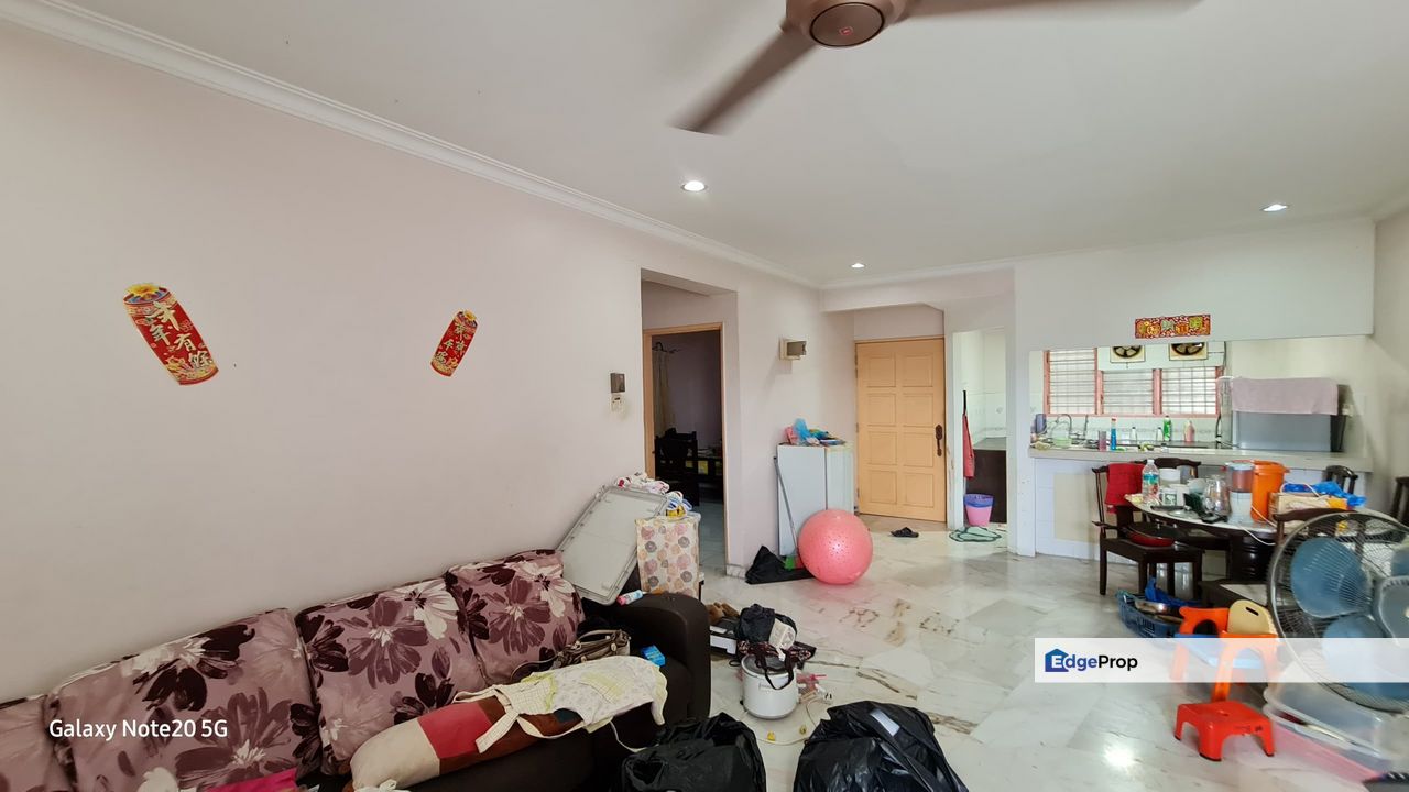 2 carparks 2 rooms at Petaling indah condo for sale:, Kuala Lumpur, Sungai Besi