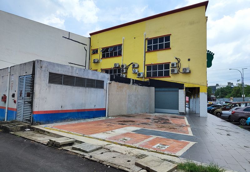 Pusat Perdagangan Seri Kembangan