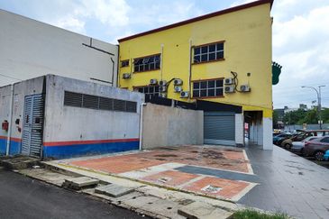 Pusat Perdagangan Seri Kembangan