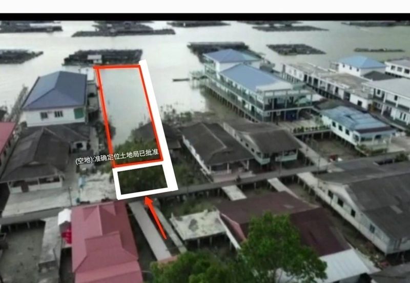 Pontian Kukup big residential land at tourism hot location for sale