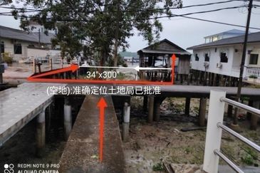 Pontian Kukup big residential land at tourism hot location for sale