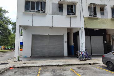 Dataran Otomobil, Seksyen 15