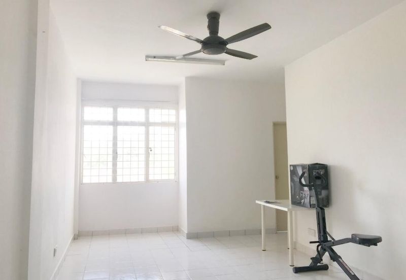 Vista Hatamas Apartment