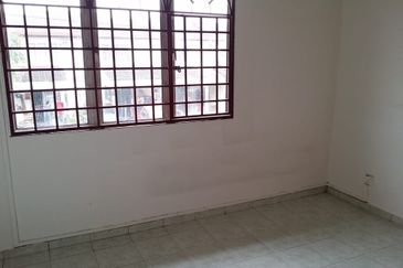 Sri Petaling @ Double Storey House For Sale