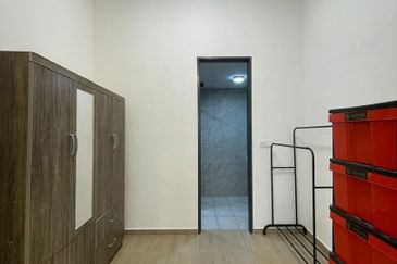 The Hipster @ Taman Desa