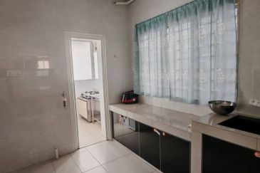 Awana Puri Condominiums