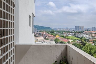 Awana Puri Condominiums