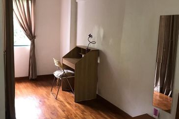 10 Semantan Suites (Sematan Avenue)