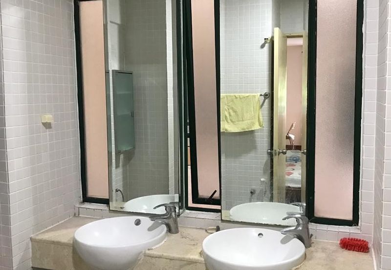 10 Semantan Suites (Sematan Avenue)