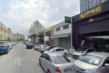 Bukit OUG Industrial Park @ Double Storey Factory / Warehouse For Sale