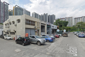 Bukit OUG Industrial Park @ Double Storey Factory / Warehouse For Sale