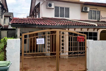 Sri Petaling @ Double Storey House For Sale