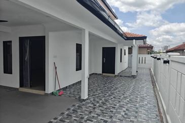 Bandar Tun Hussein Onn