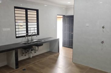 Bandar Tun Hussein Onn