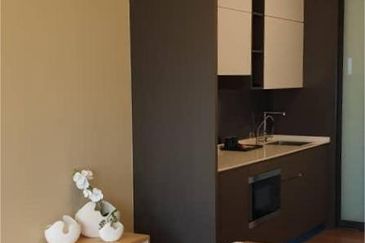 EXSIM | Ceylonz Suites