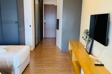 EXSIM | Ceylonz Suites