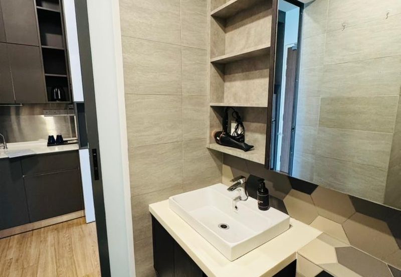 EXSIM | Ceylonz Suites