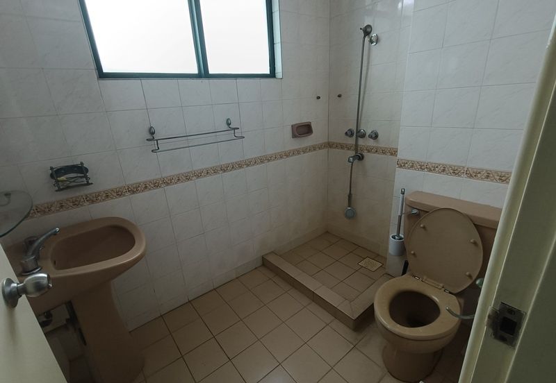 Menara Avenue (Menara Promenade)