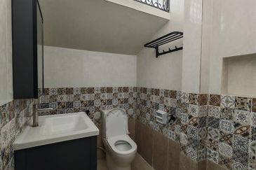 Taman Ceupacs @ Cheras Semi-D House For Sale