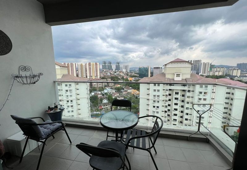 Papillon Desahill Condominium