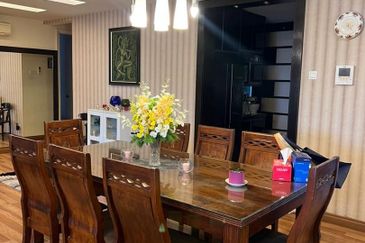 Papillon Desahill Condominium