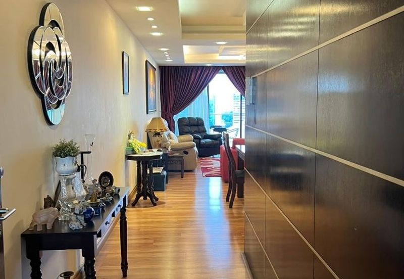 Papillon Desahill Condominium