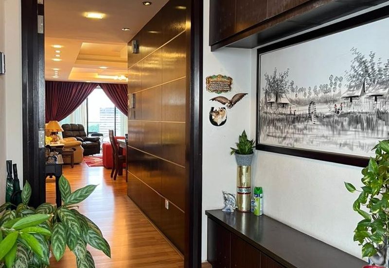 Papillon Desahill Condominium