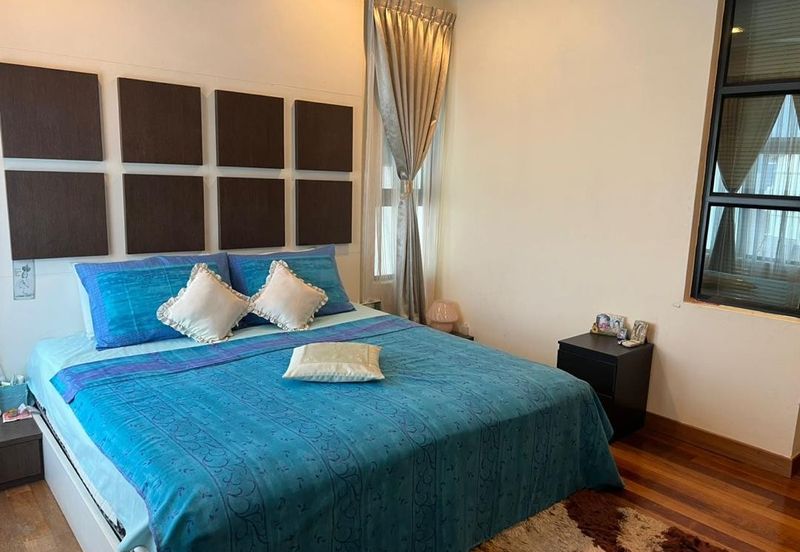 Papillon Desahill Condominium