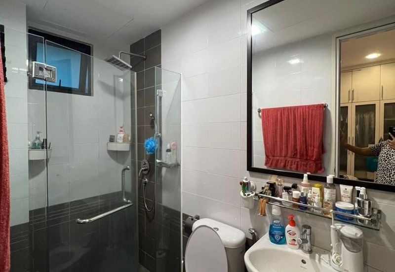 Papillon Desahill Condominium